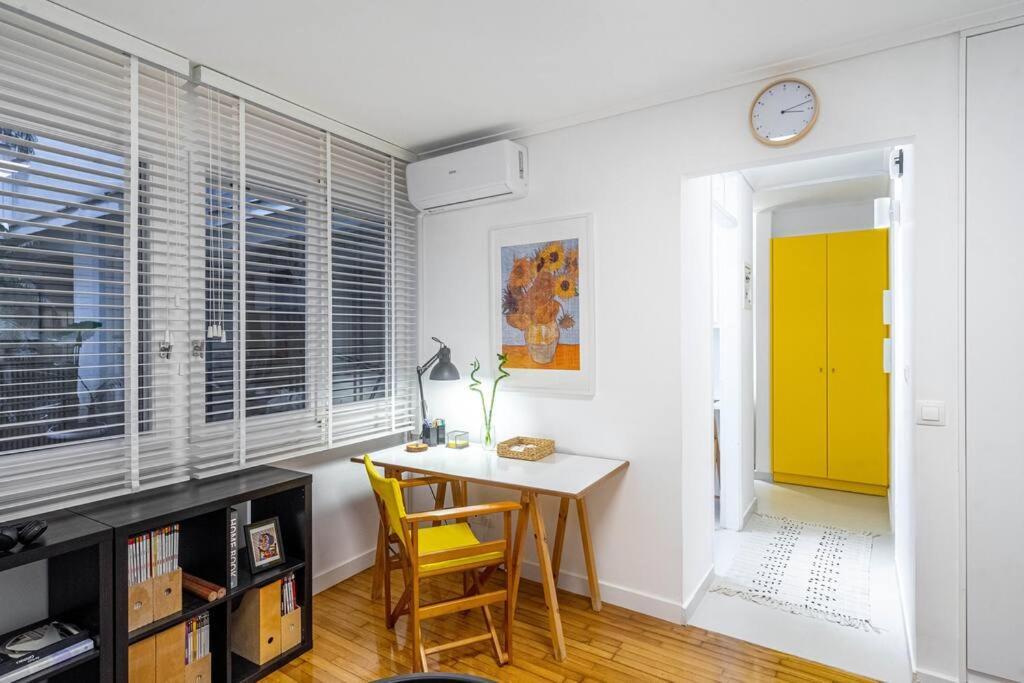 Lovely Studio In Likavitos Hill Atene Esterno foto